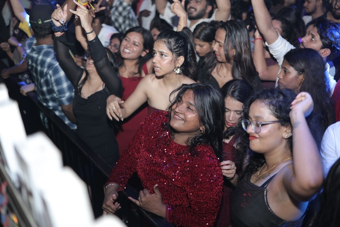 DJ VIC on stage at a wedding reception in Bangalore
